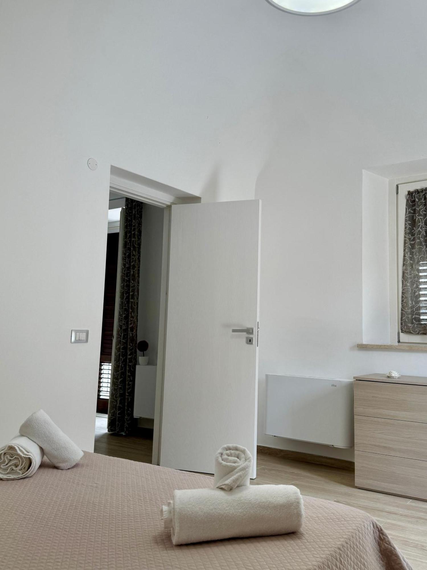 Terrasini Center Apartments Extérieur photo