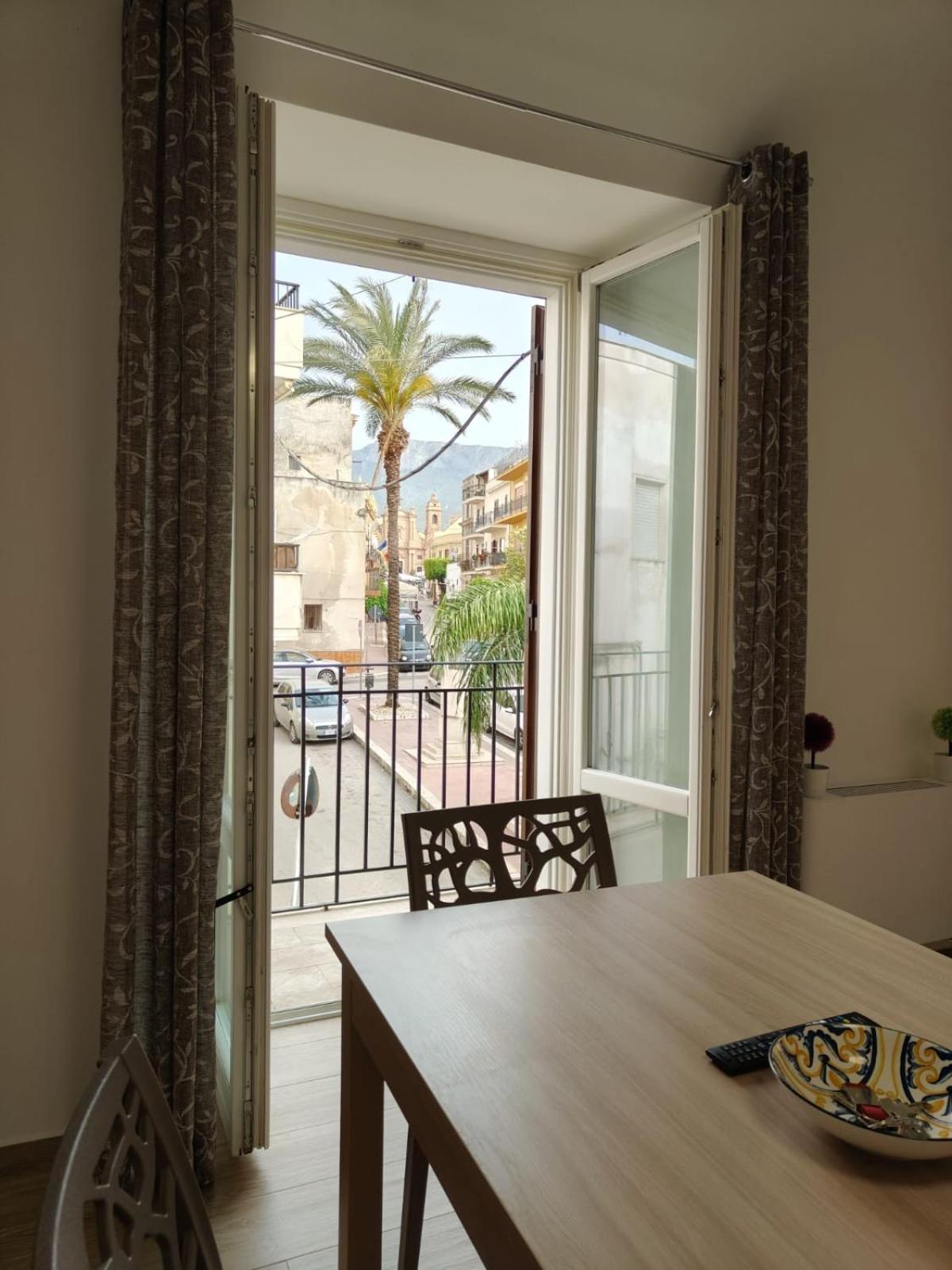 Terrasini Center Apartments Extérieur photo