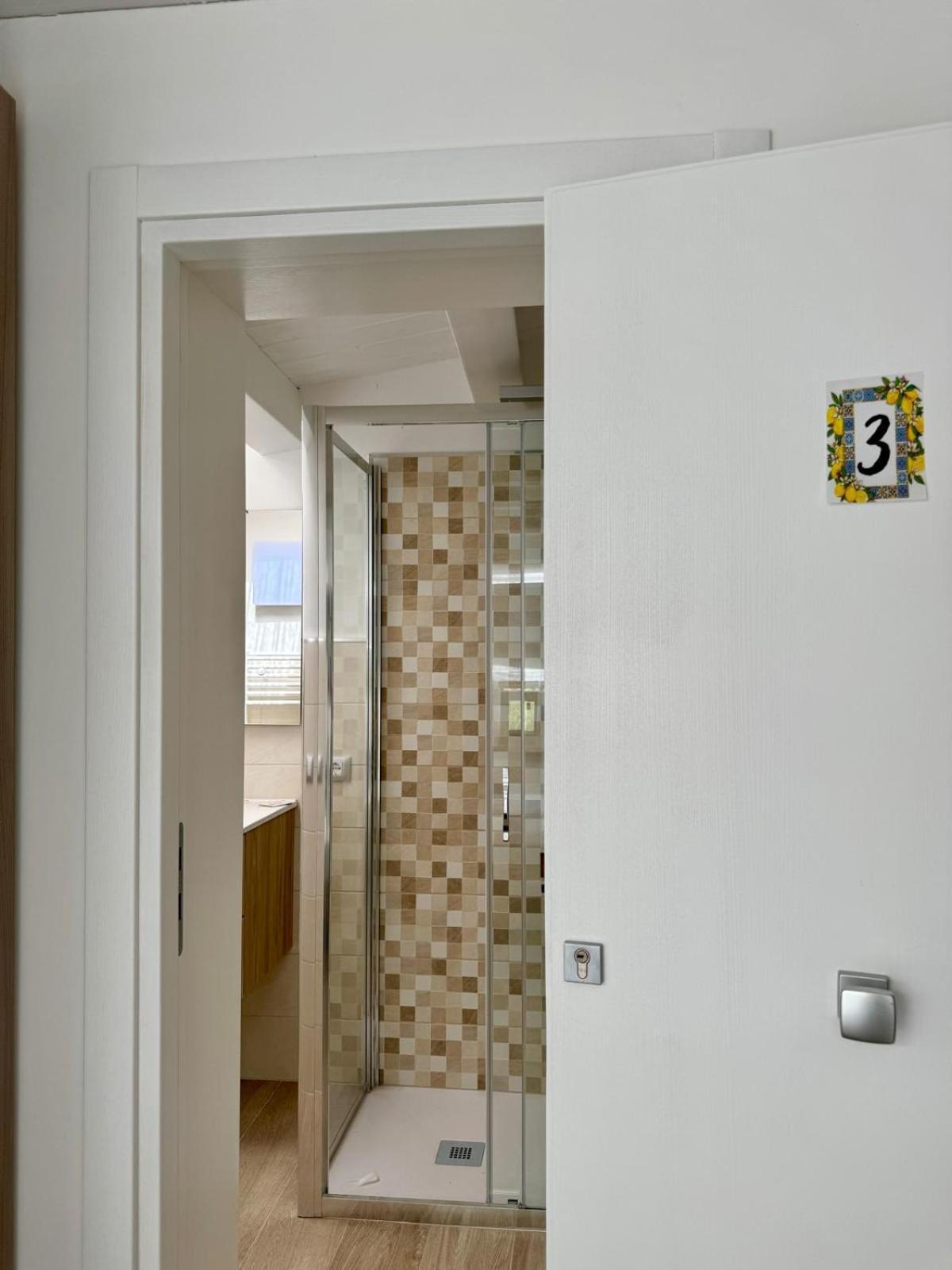 Terrasini Center Apartments Extérieur photo