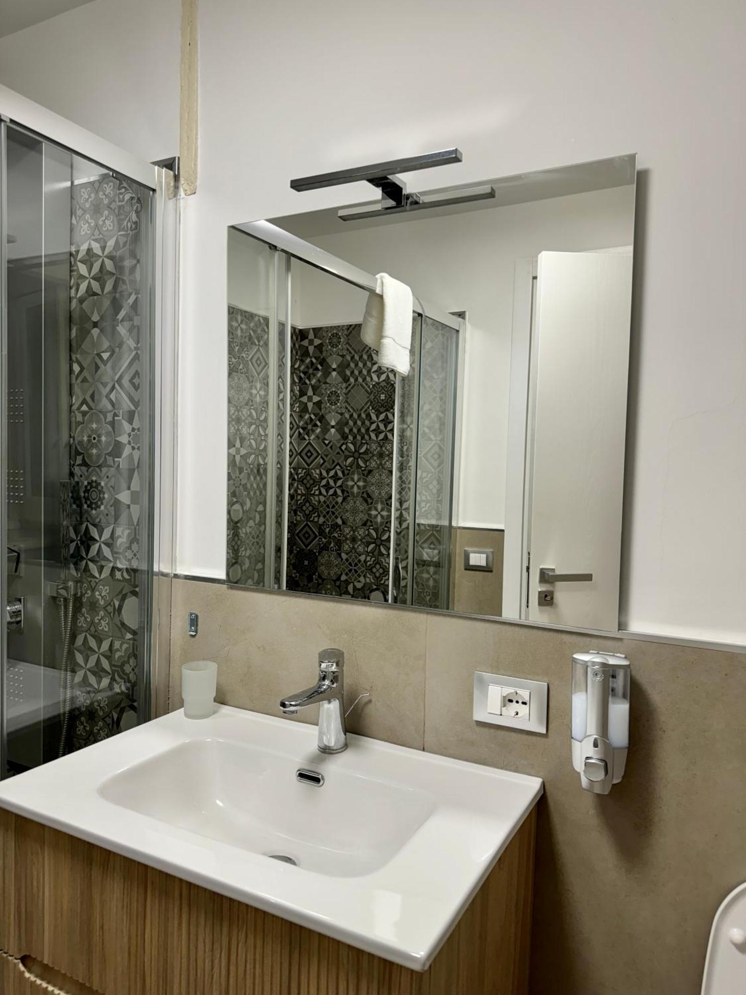 Terrasini Center Apartments Extérieur photo