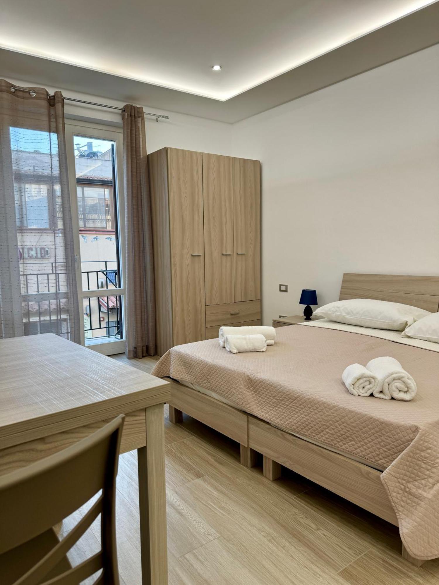 Terrasini Center Apartments Extérieur photo